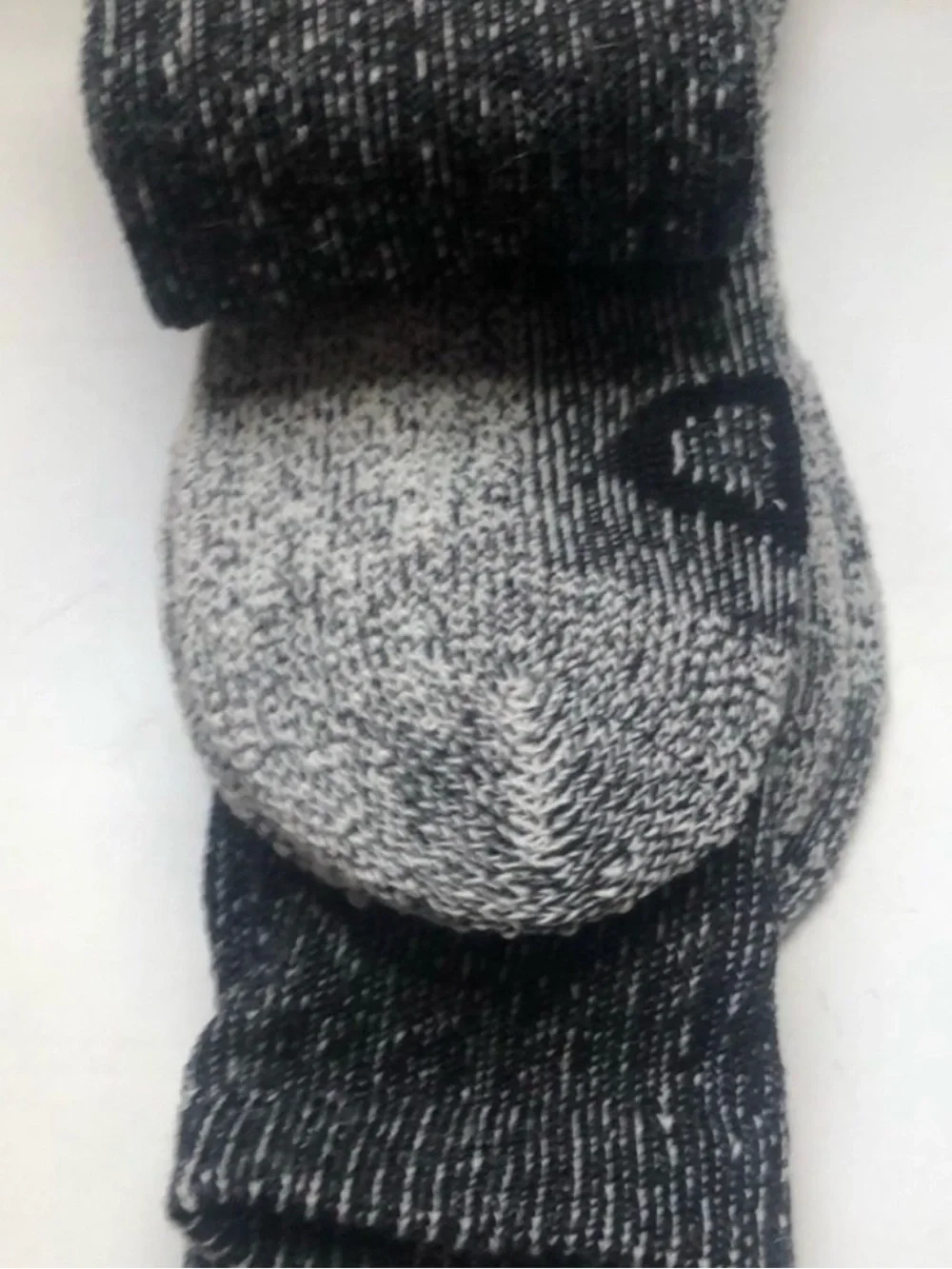 New Champion Socks Men’s 2 Pair Gray & Black Wool Crew Mid-weight Casual Outdoor